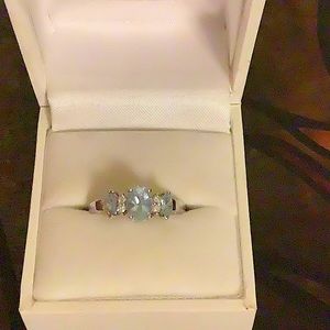 10k white gold aquamarine with diamonds